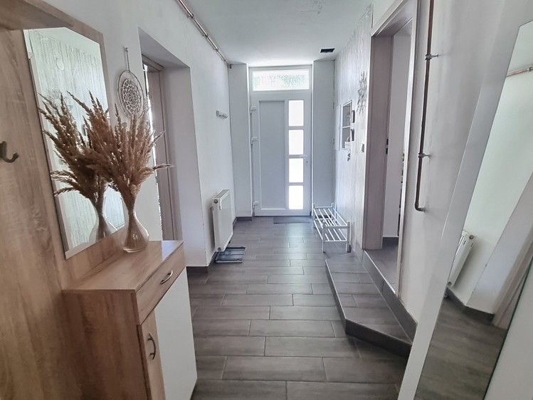 Prodej domu, 200 m² (16 z 31)