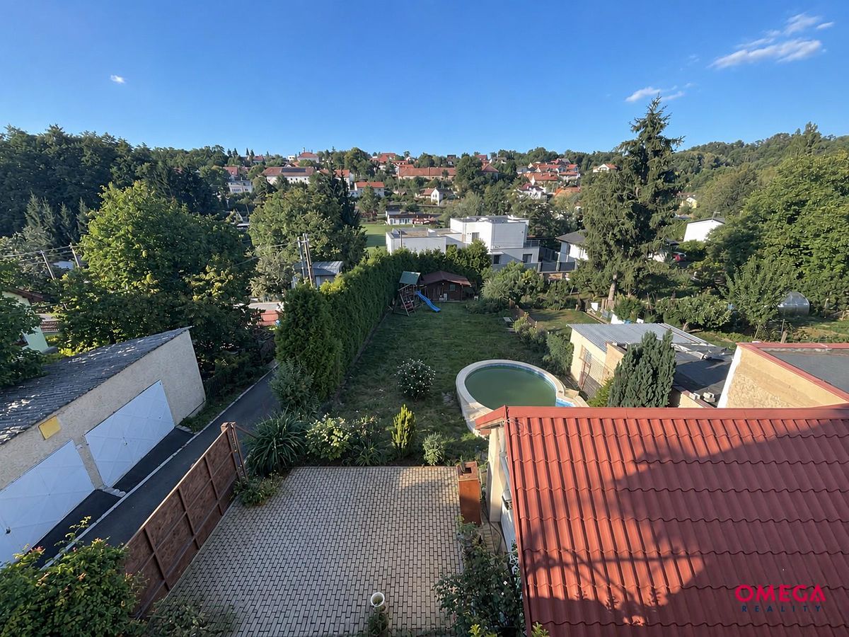 Prodej rodinného domu 200 m², pozemek 734 m² – fotografie 4