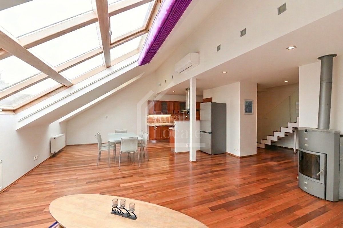 Pronájem bytu 2+kk 107 m² – fotografie 2