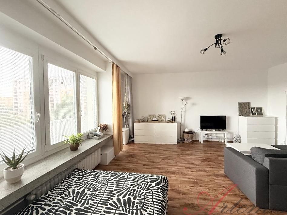 Pronájem bytu 1+1 52 m² – fotografie 4