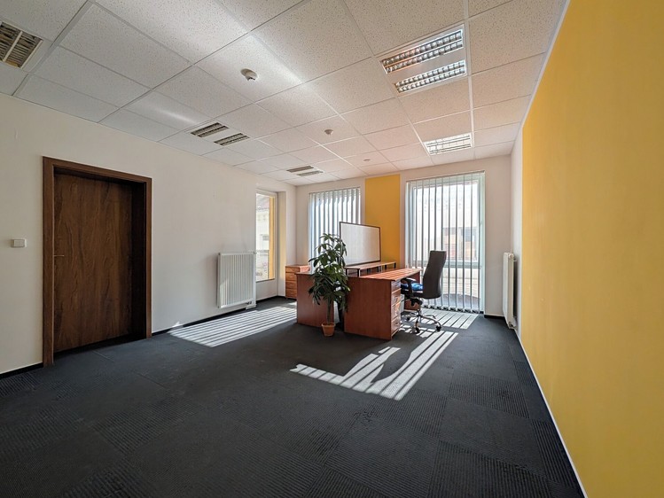Gewerbefläche zur Miete, 68 m² (2 von 22)