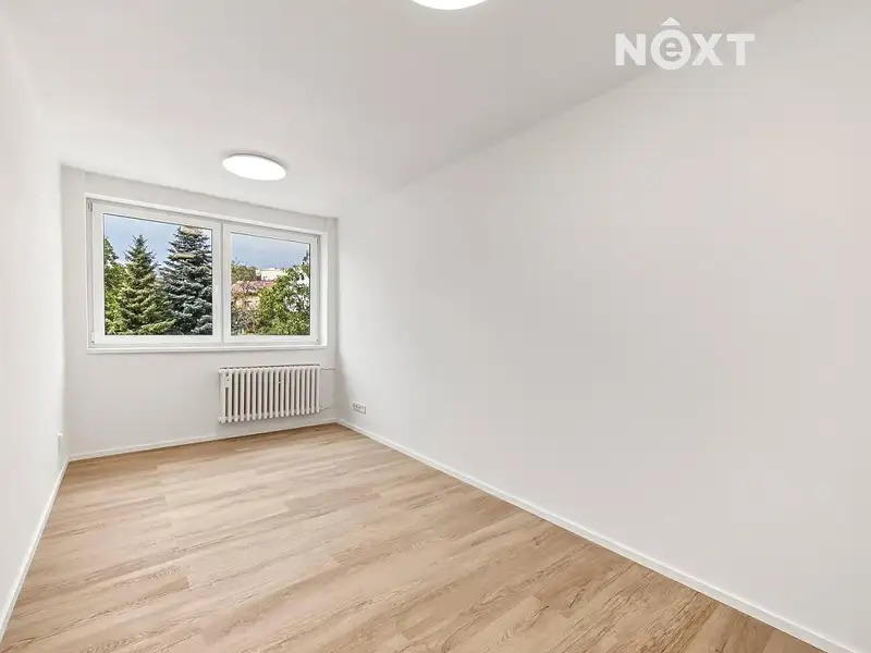 Prodej bytu 1+kk 16 m², Praha – náhled fotky 1