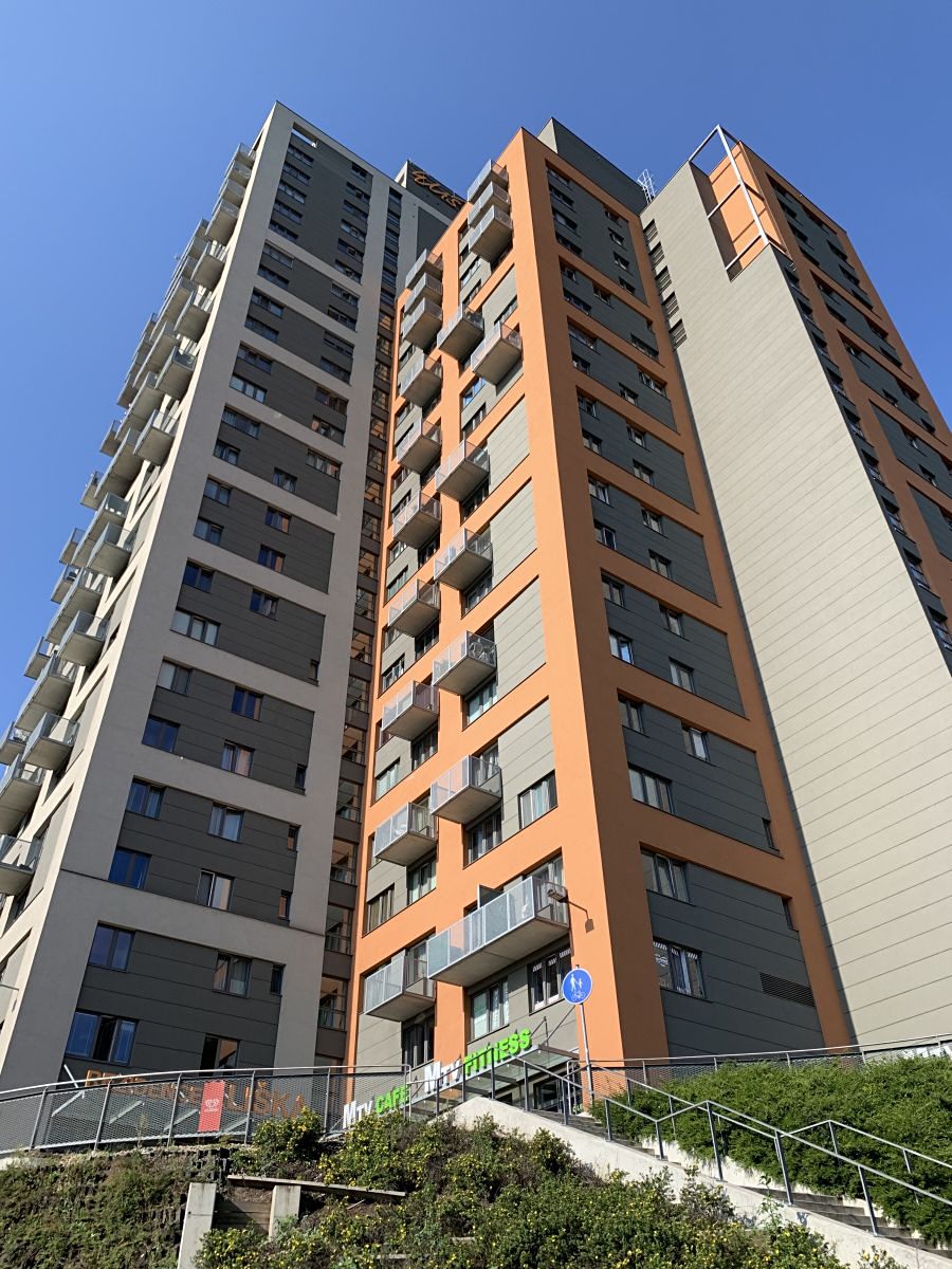 Prodej bytu 1+kk 33 m², Praha – fotka 1 z 3
