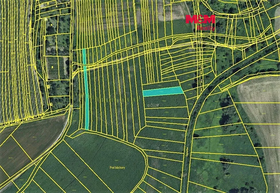 Prodej pole 1597 m²