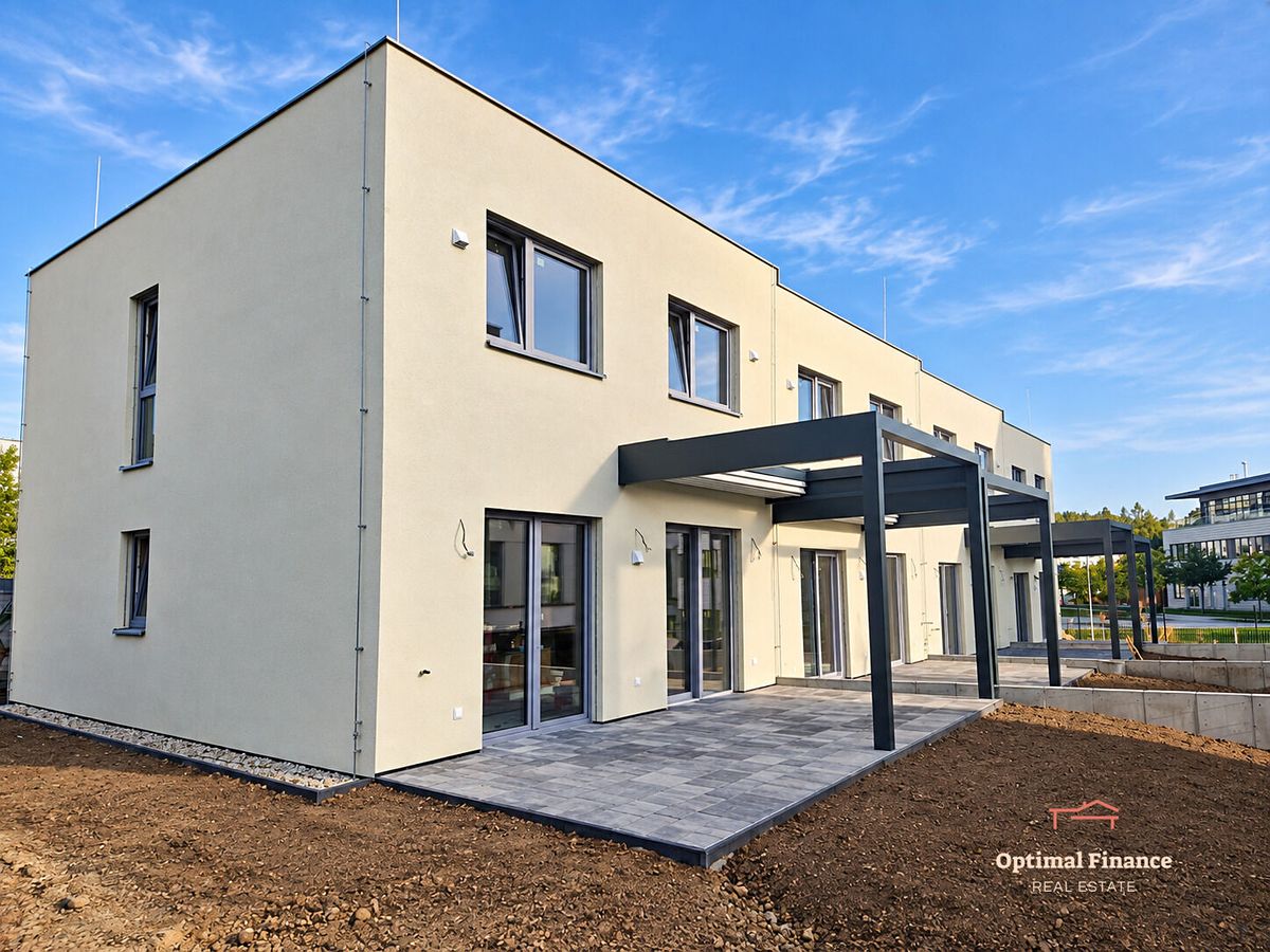 Prodej rodinného domu 129 m², pozemek 133 m² – fotografie 2