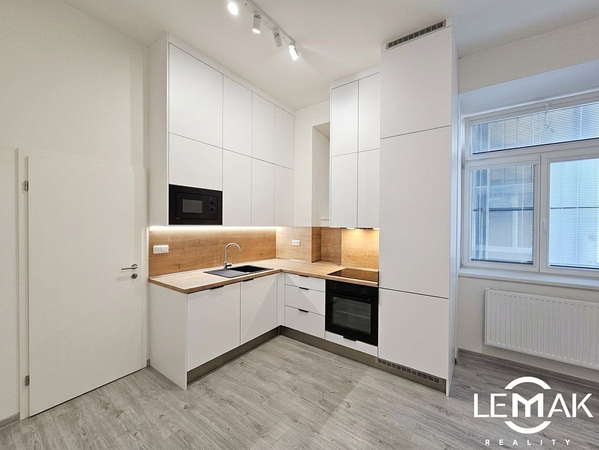 Pronájem bytu 2+kk 66 m²
