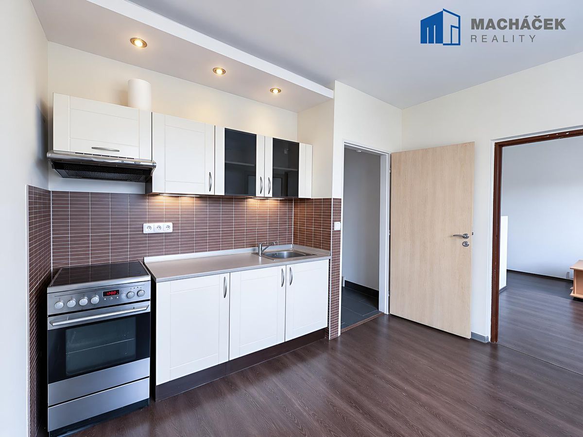 Prodej bytu 1+1 35 m² – fotografie 2