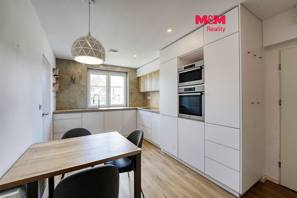 Pronájem bytu 3+kk 66 m²