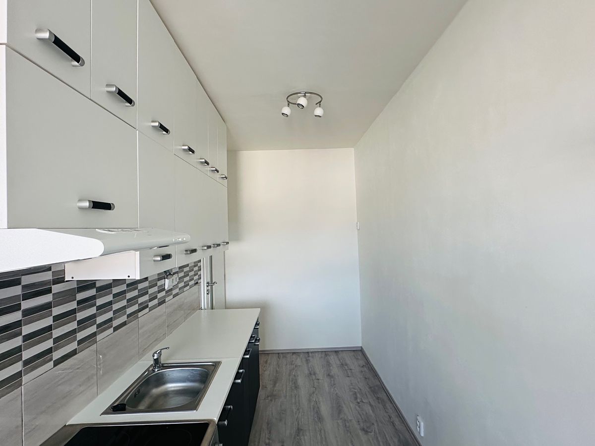 Pronájem bytu 1+kk 27 m² – fotografie 4