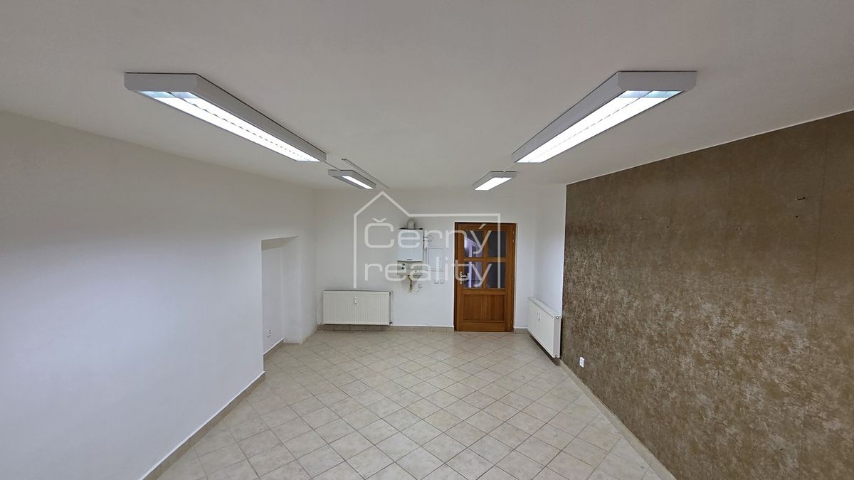 Pronájem obchodního prostoru 80 m² – fotografie 3
