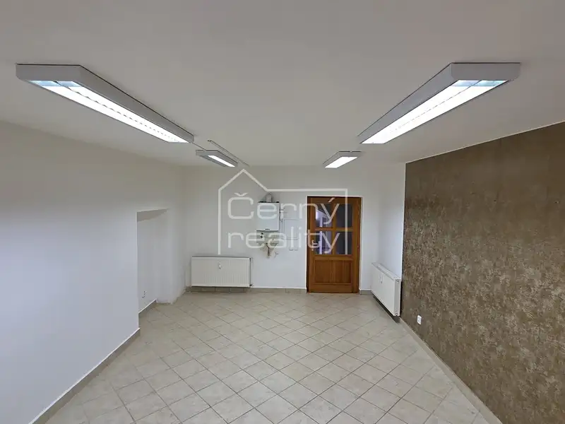 Pronájem obchodního prostoru 80 m², Trutnov – náhled fotky 3