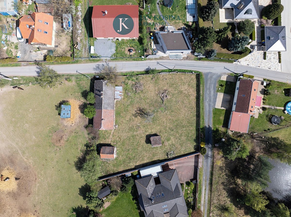 Prodej stavebního pozemku 1633 m² – fotografie 4