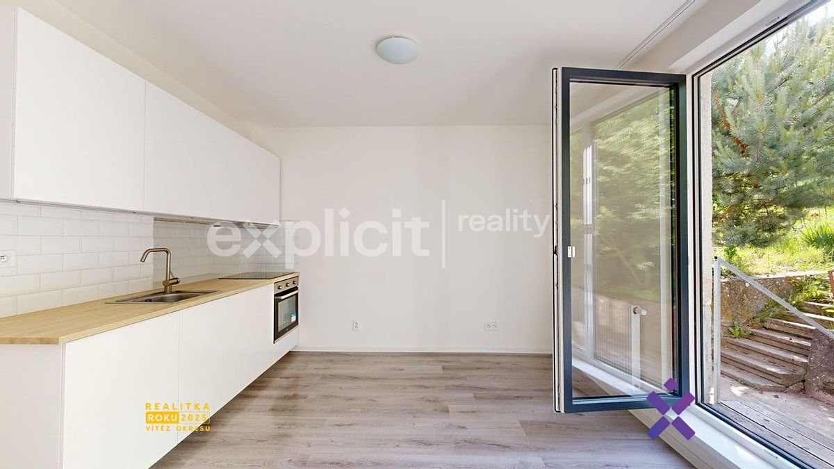 Pronájem bytu 2+kk 45 m² – fotografie 2