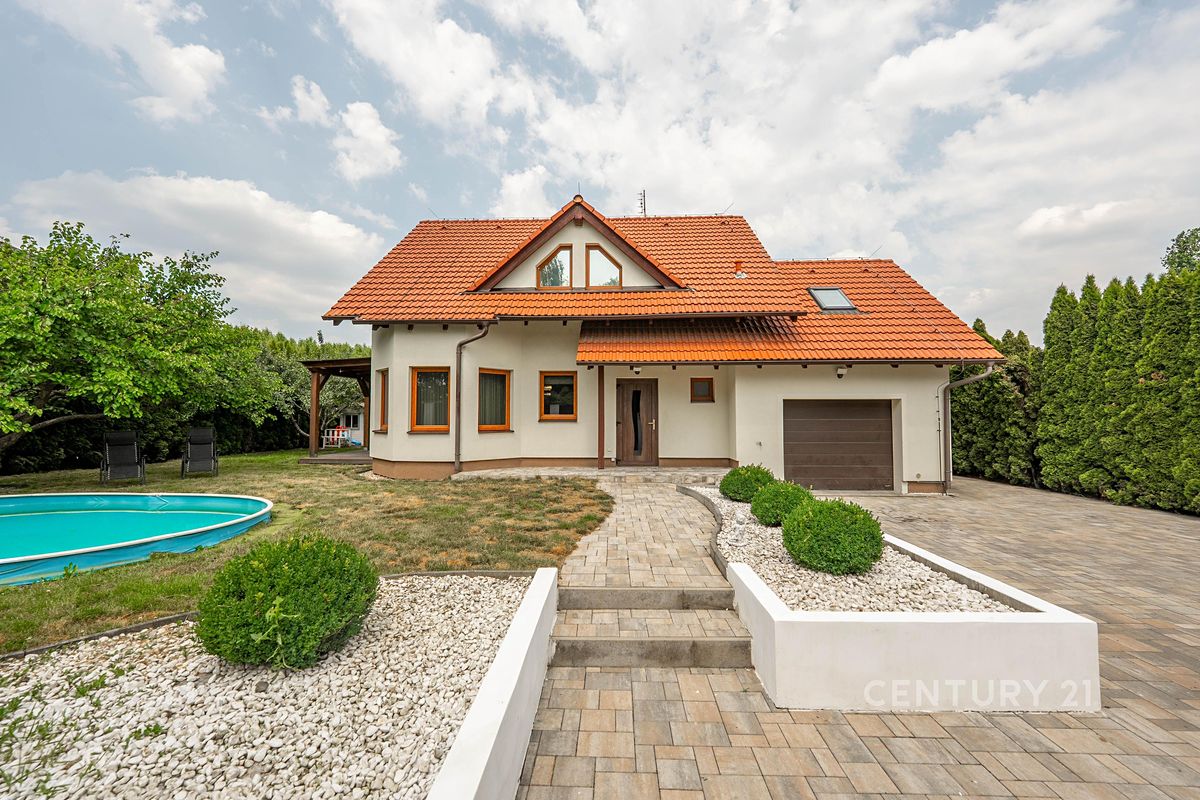 Prodej rodinného domu 157 m², pozemek 649 m² – fotografie 3