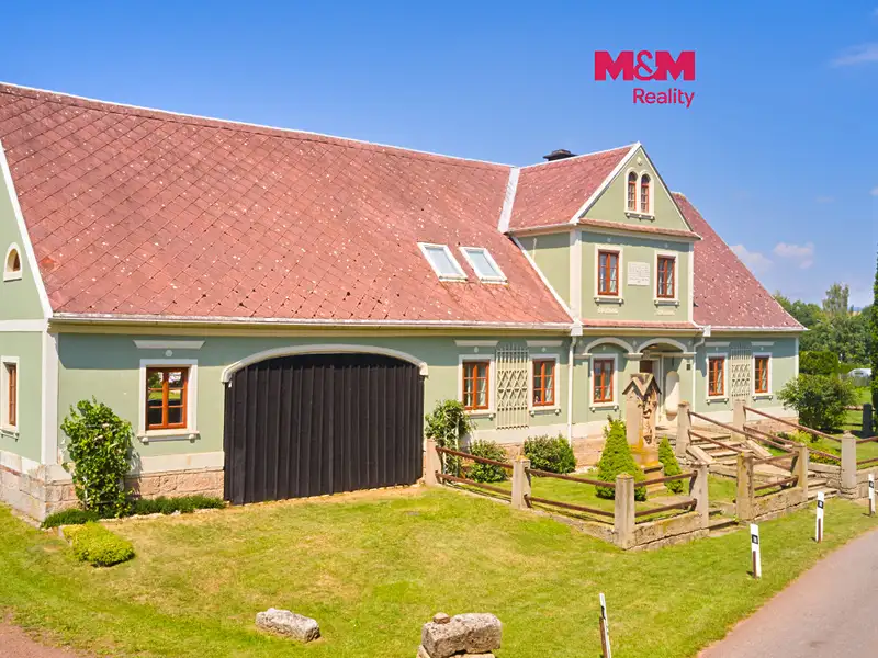 Prodej rodinného domu 263 m², pozemek 4454 m², Božanov – náhled fotky 1