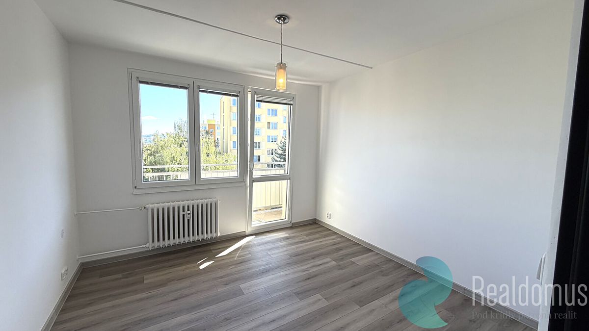 Pronájem bytu 3+1 66 m² – fotografie 3