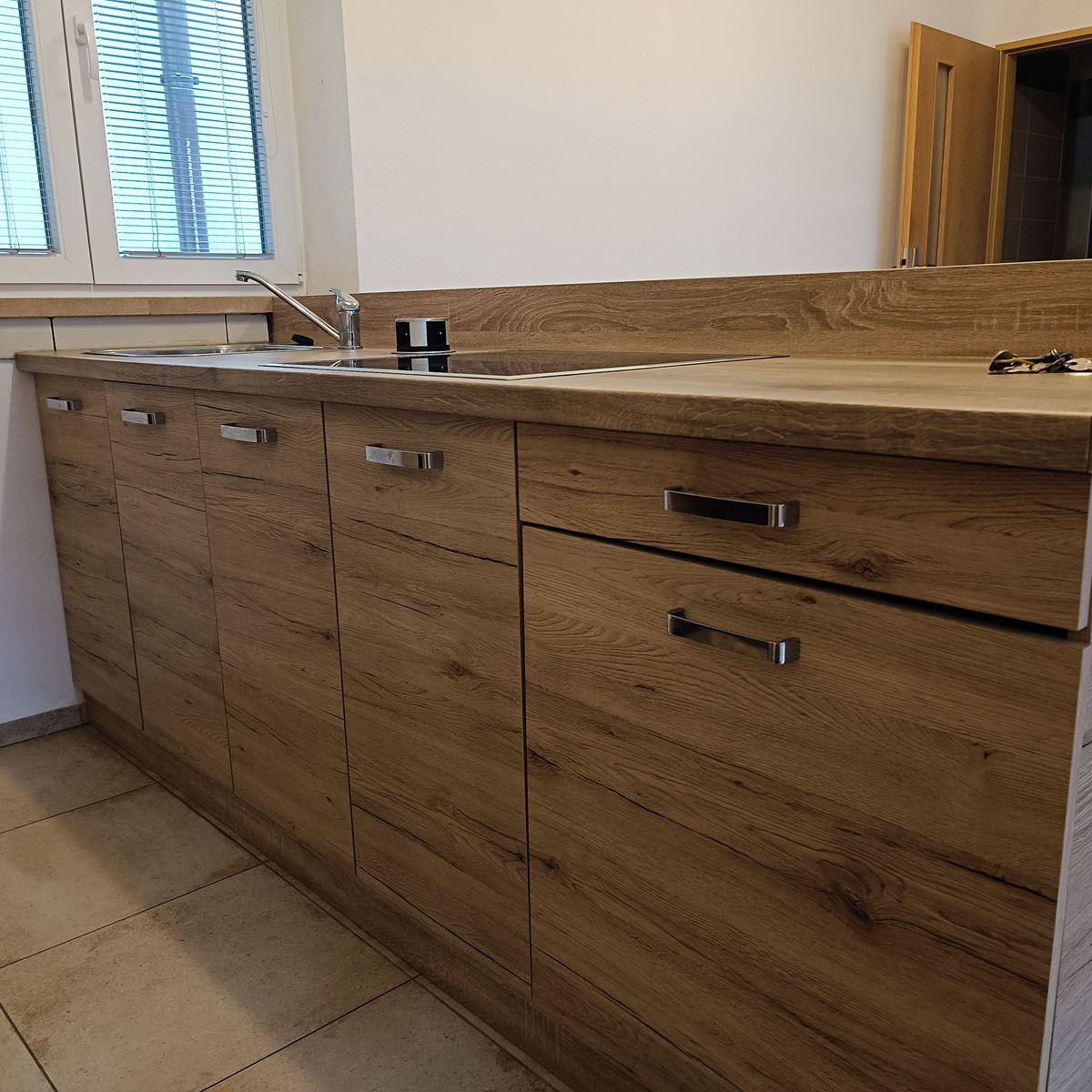 Pronájem bytu 3+kk 78 m² – fotografie 3