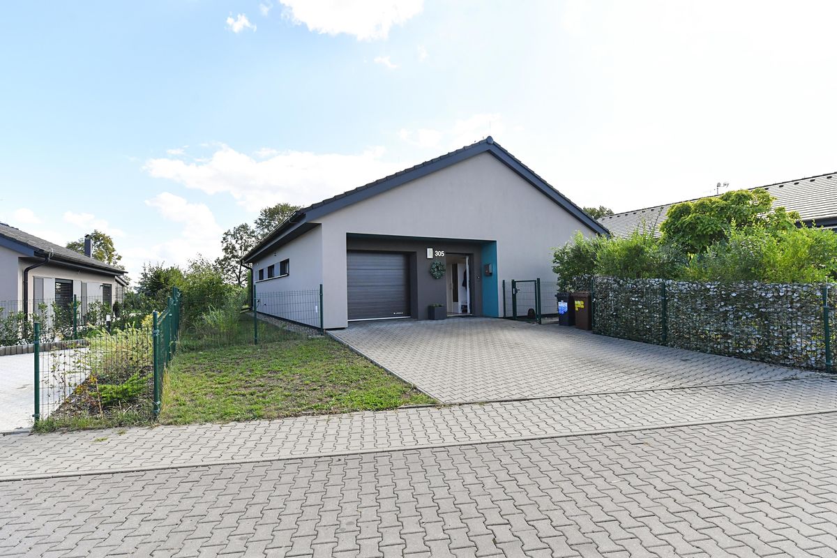 Prodej rodinného domu 101 m², pozemek 814 m² – fotografie 3