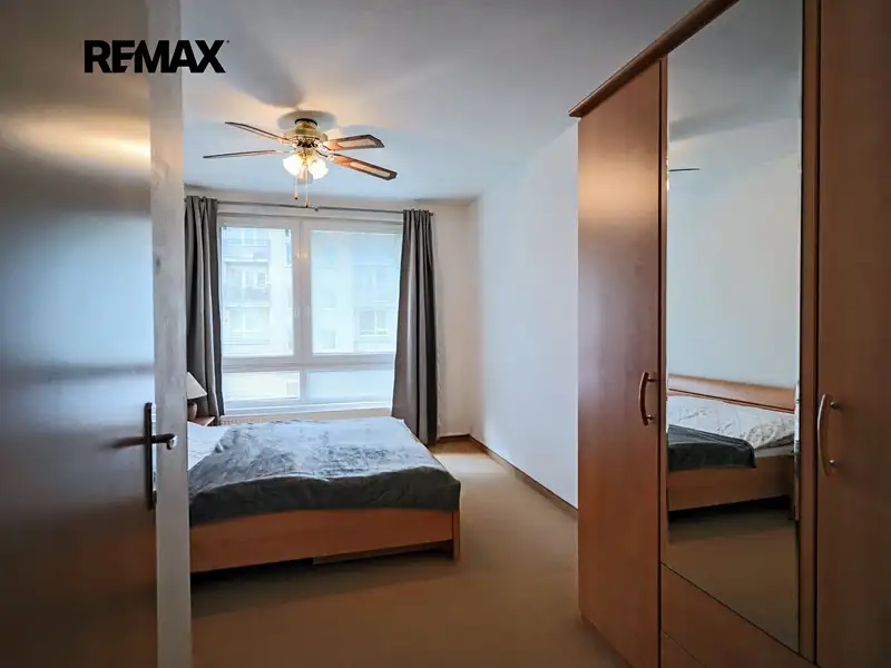 Pronájem bytu 3+kk 76 m², Praha – náhled fotky 3