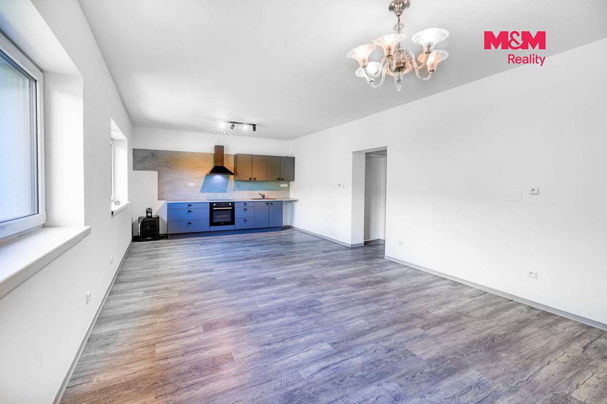 Prodej rodinného domu 178 m², pozemek 378 m² – fotografie 3