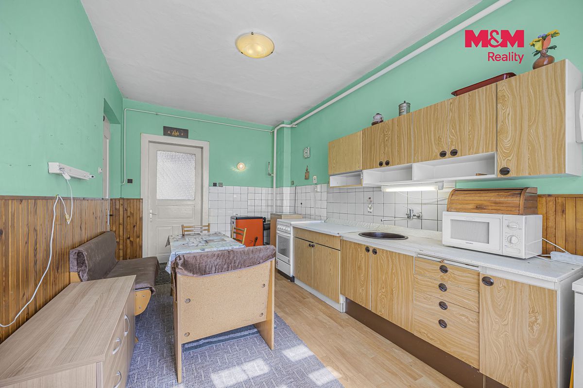 Prodej rodinného domu 88 m², pozemek 234 m² – fotografie 2