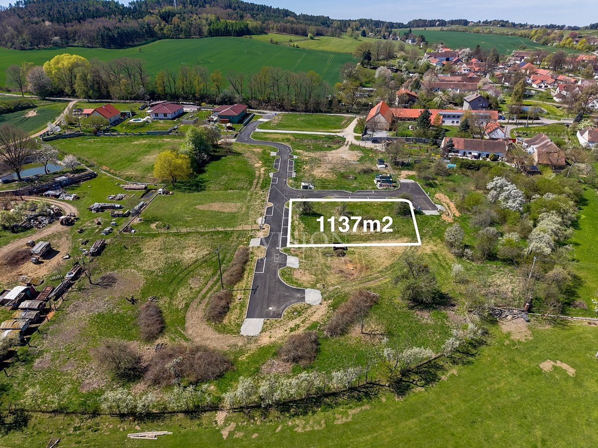 Prodej stavebního pozemku 1137 m², Dobev – fotka 1 z 3