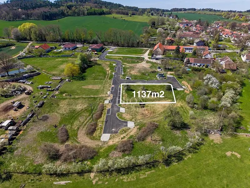 Prodej stavebního pozemku 1137 m², Dobev – náhled fotky 1