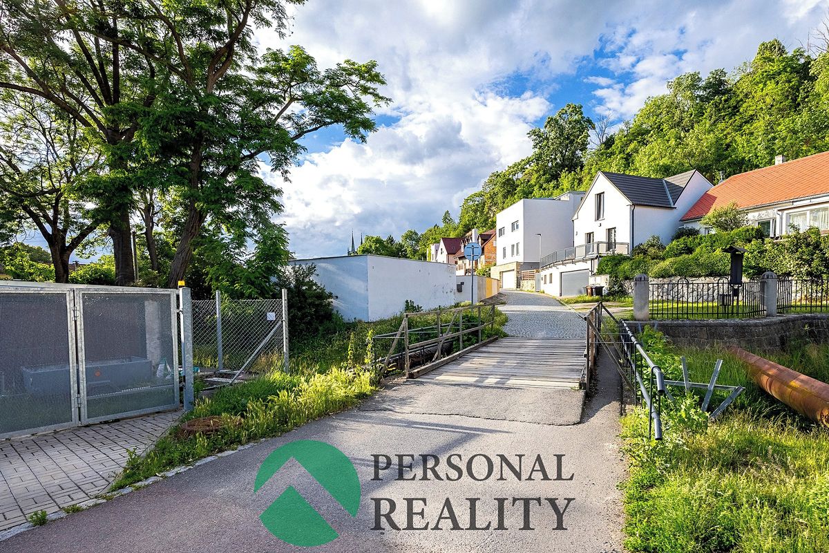 Prodej rodinného domu 306 m², pozemek 343 m² – fotografie 5