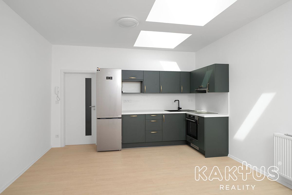Pronájem bytu 1+kk 29 m²