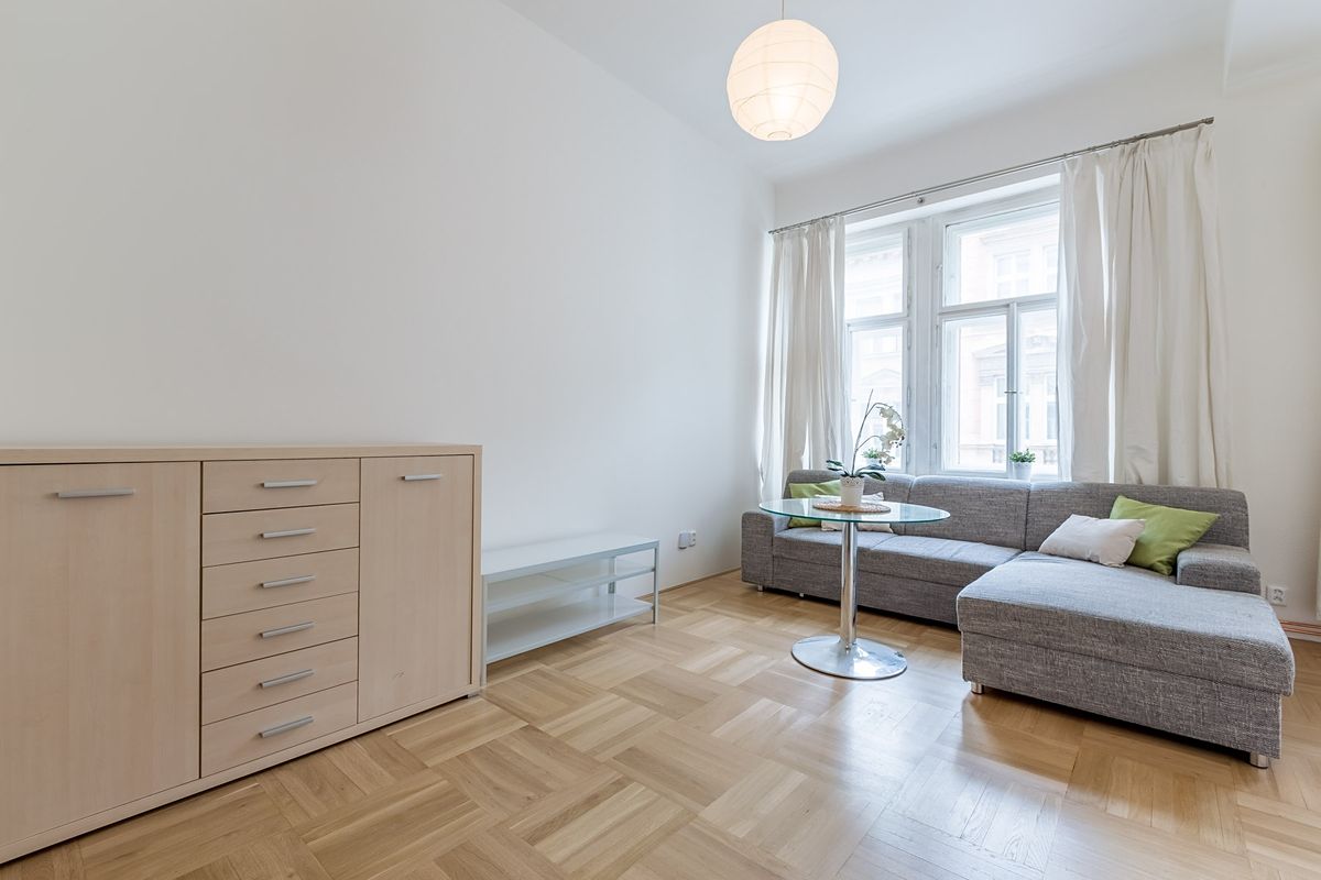 Pronájem bytu 3+kk 80 m² – fotografie 3