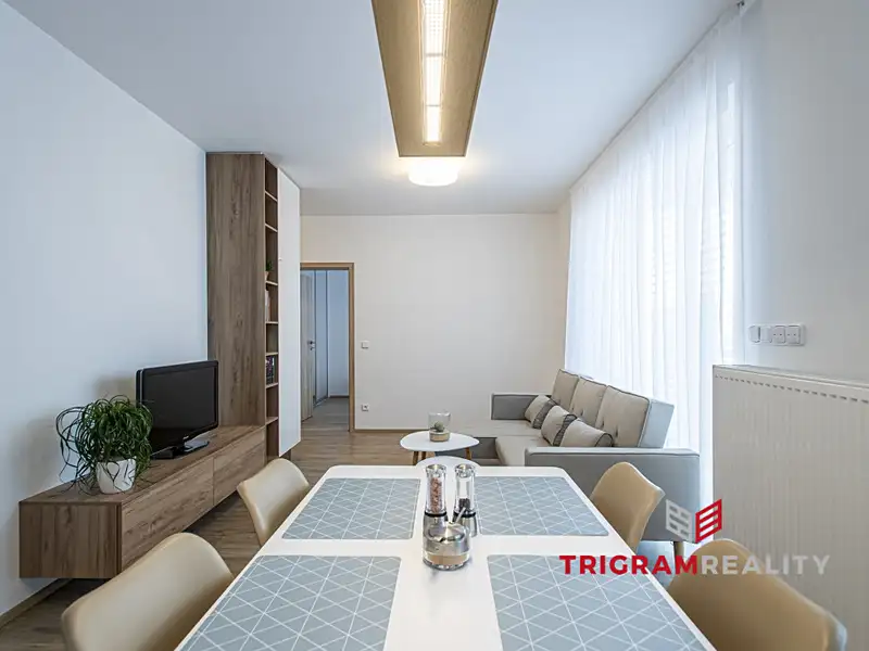 Pronájem bytu 2+kk 46 m², Hradec Králové – náhled fotky 3