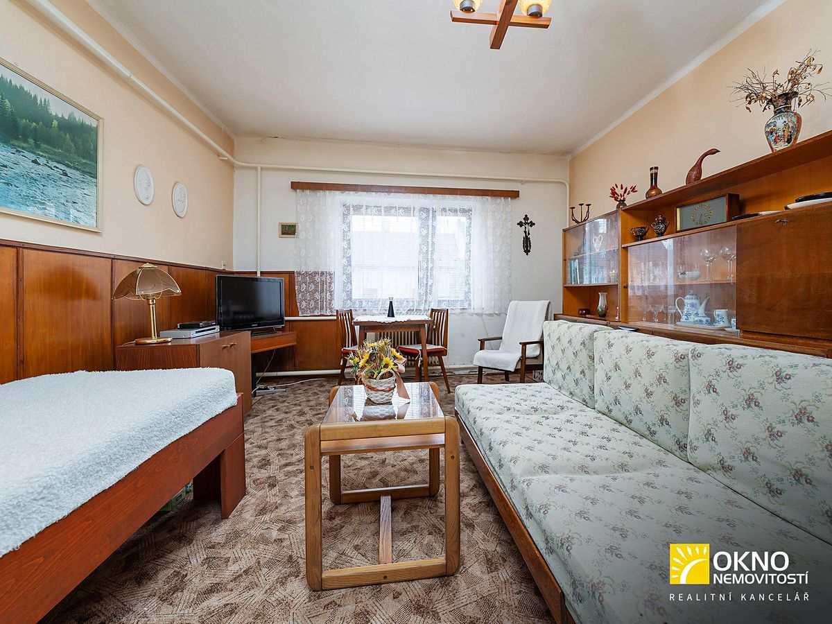 Prodej rodinného domu 155 m², pozemek 690 m² – fotografie 5