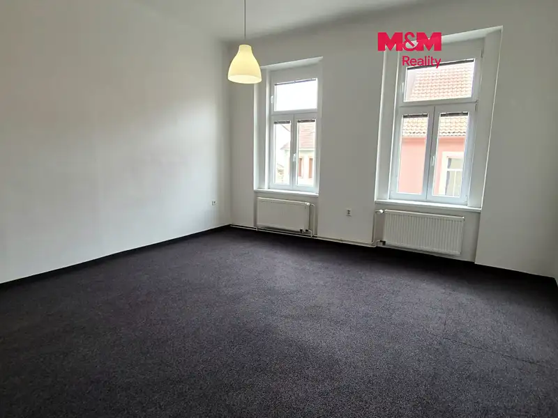 Pronájem bytu 2+1 56 m², Kladno – náhled fotky 1