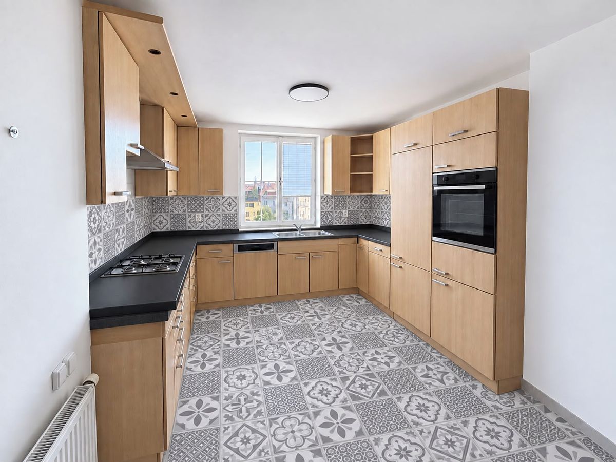 Pronájem bytu 2+1 122 m²