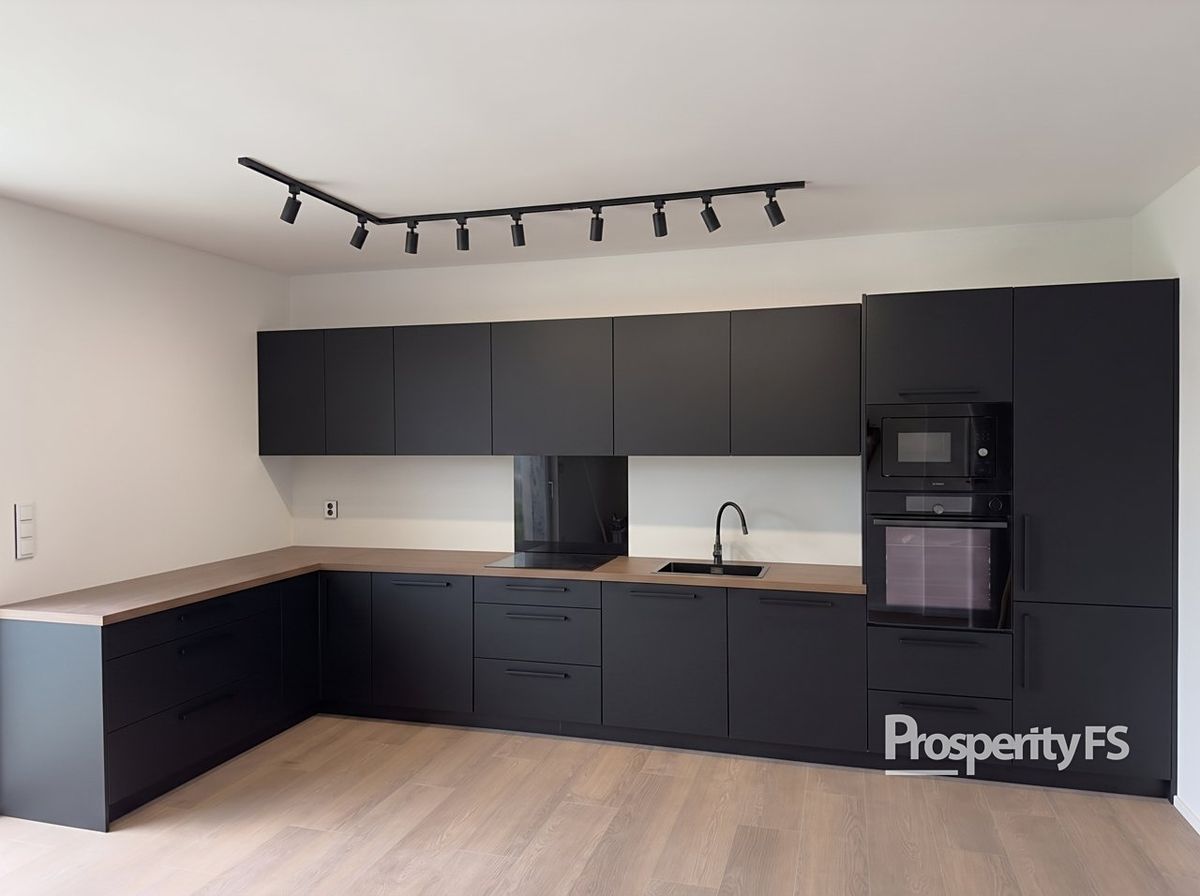 Prodej rodinného domu 97 m², pozemek 370 m² – fotografie 3