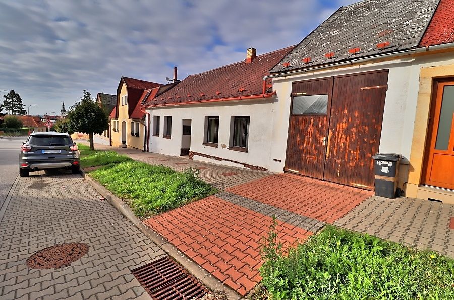 Prodej rodinného domu 70 m², pozemek 367 m² – fotografie 2