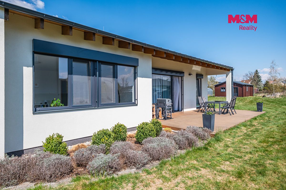 Prodej rodinného domu 136 m², pozemek 1780 m² – fotografie 3