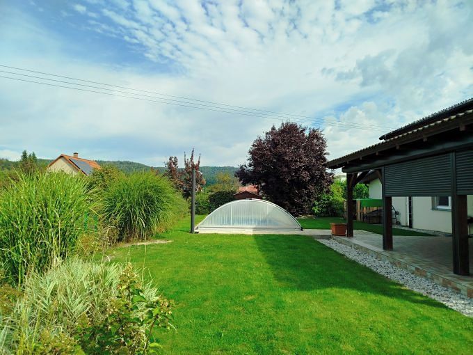 Prodej rodinného domu 211 m², pozemek 825 m² – fotografie 4