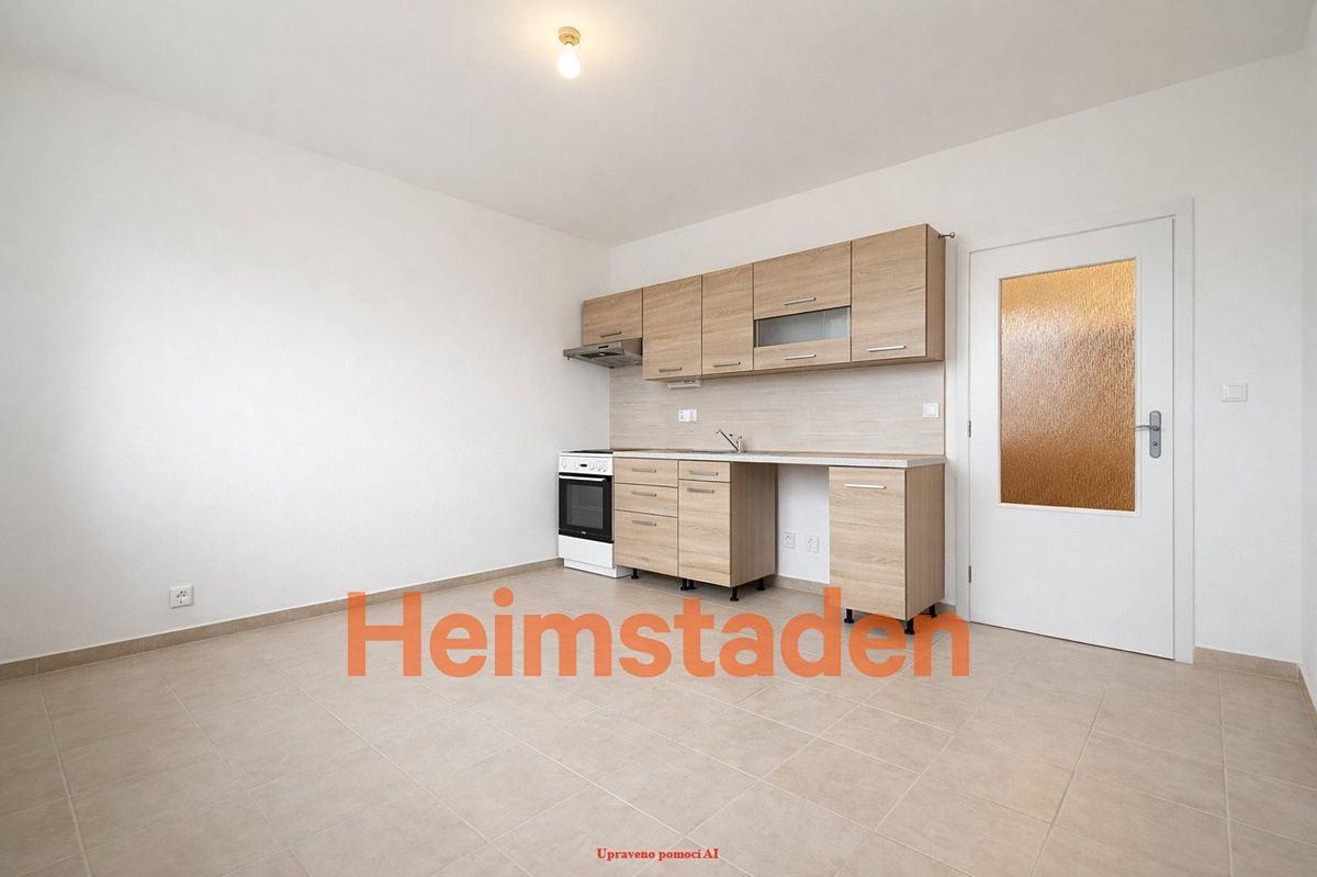 Pronájem bytu 1+kk 35 m² – fotografie 5