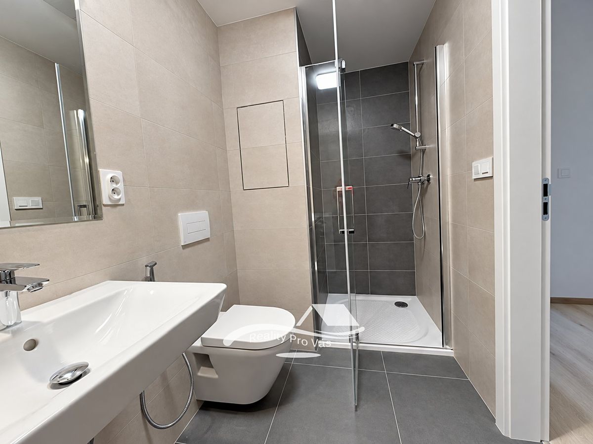Pronájem bytu 1+kk 38 m² – fotografie 5