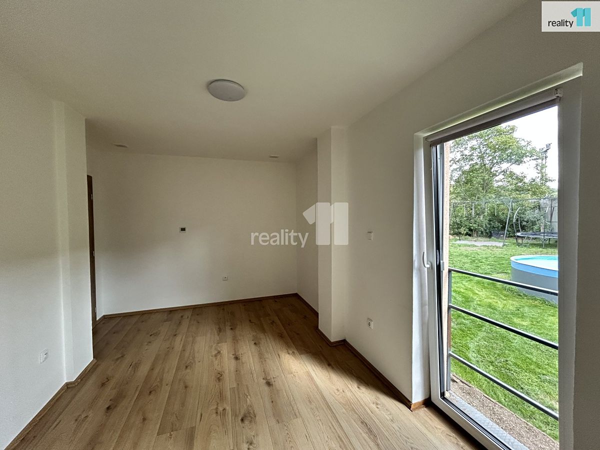 Prodej rodinného domu 124 m², pozemek 702 m² – fotografie 3