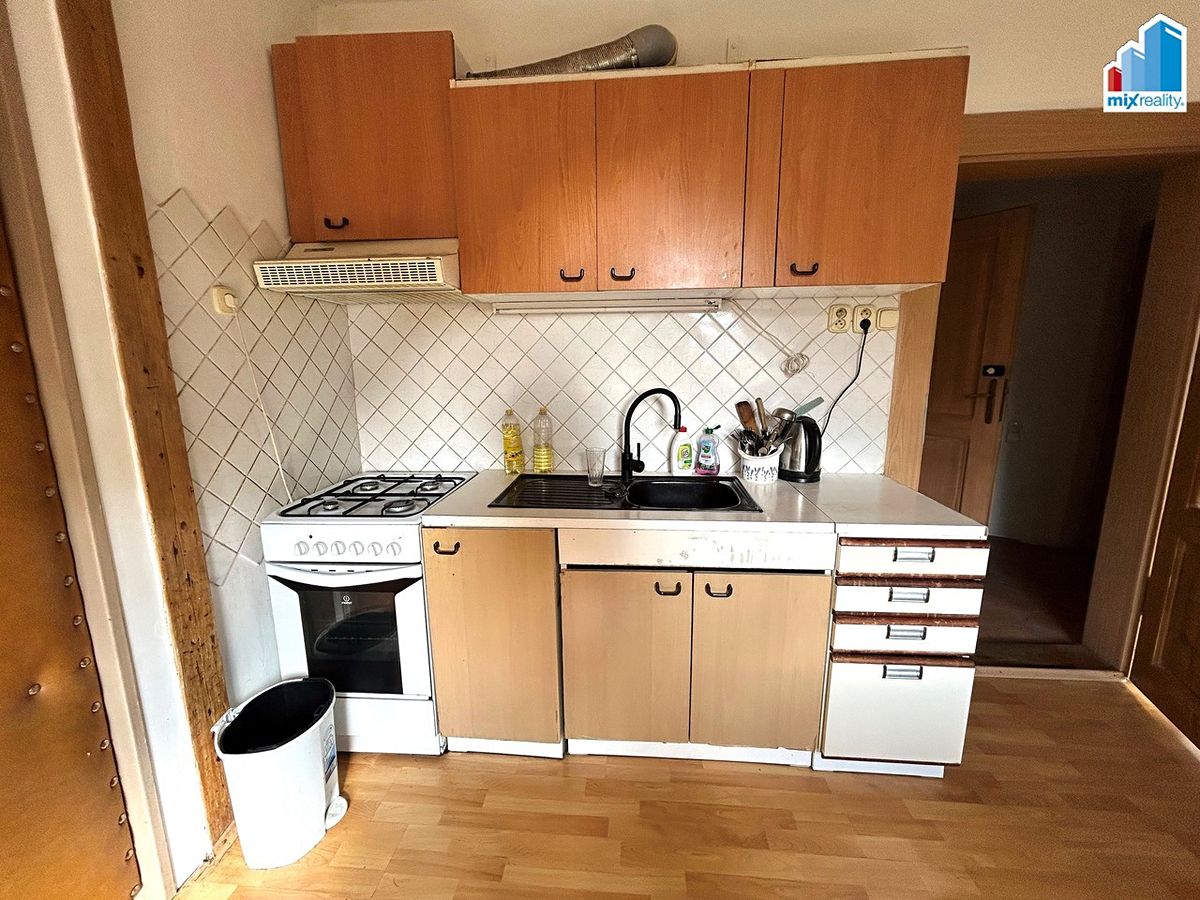 Pronájem bytu pokoje 25 m² – fotografie 2