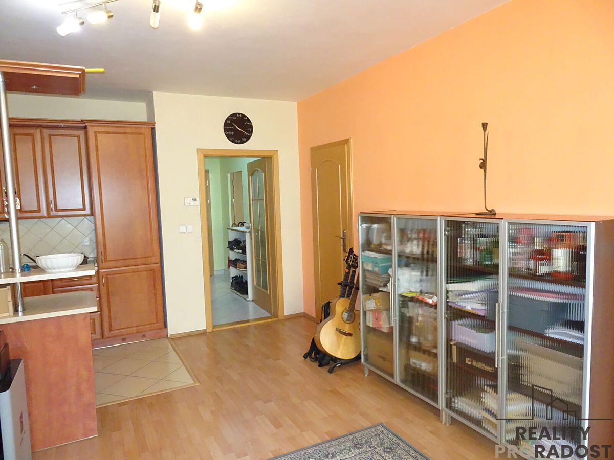 Pronájem bytu 2+kk 63 m² – fotografie 4