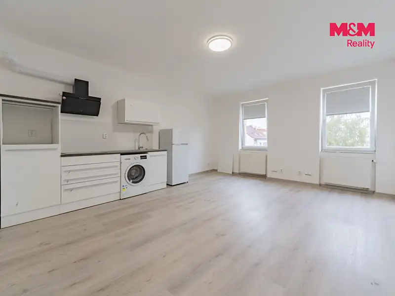 Pronájem bytu 2+kk 55 m², Cheb – náhled fotky 2