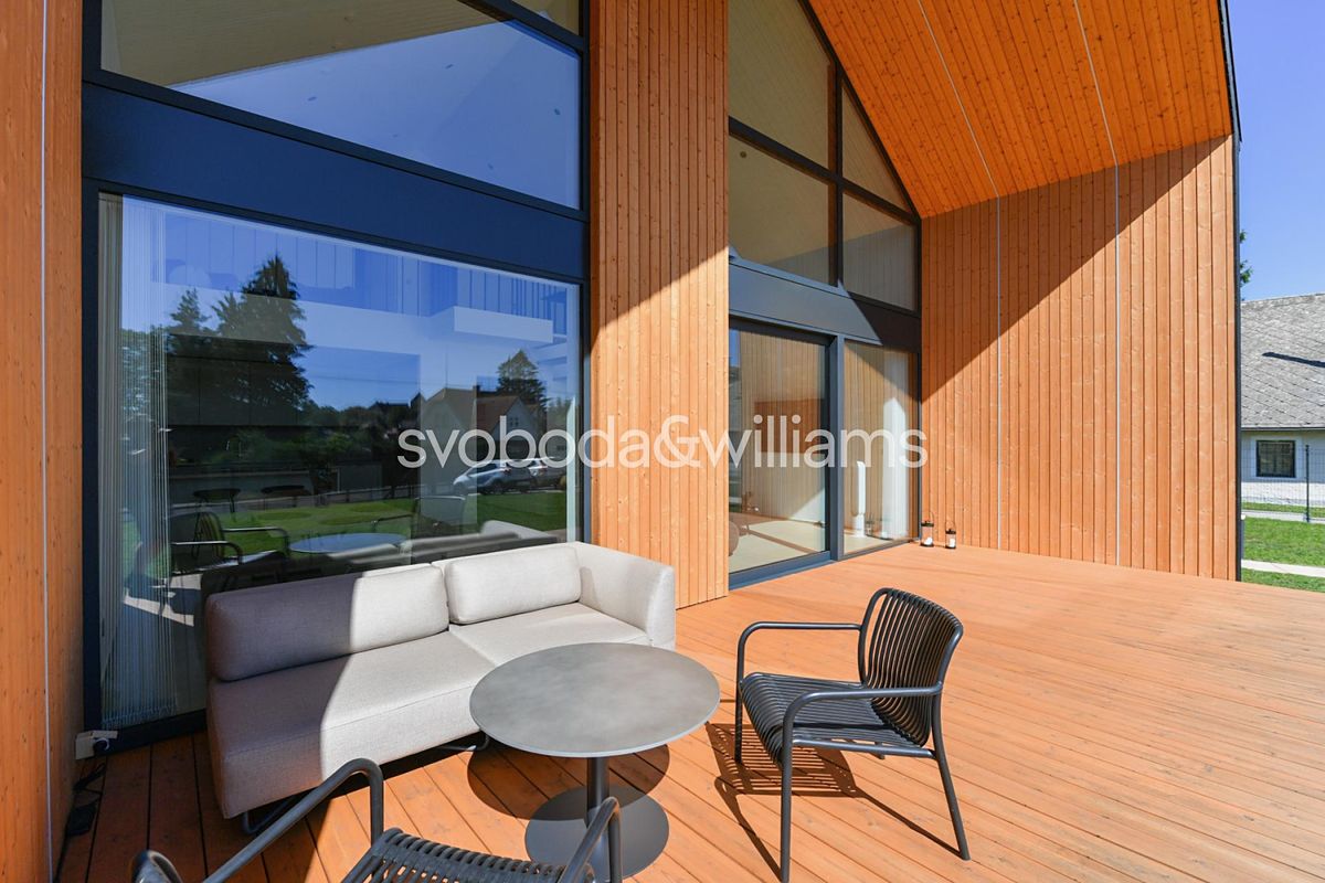 Prodej rodinného domu 155 m², pozemek 700 m² – fotografie 4