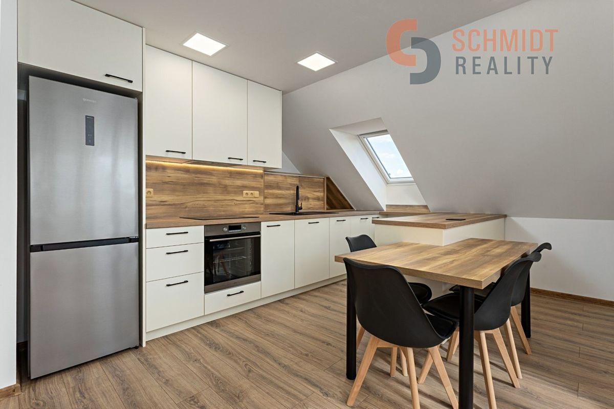 Prodej bytu 3+kk 77 m²