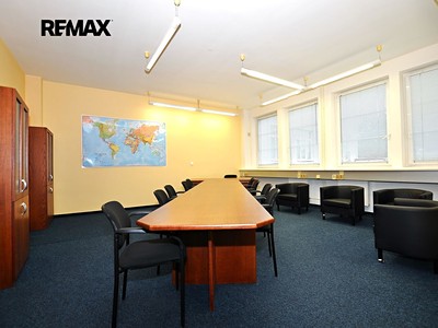 Pronájem komerčního prostoru, 25 m² (2 z 11)