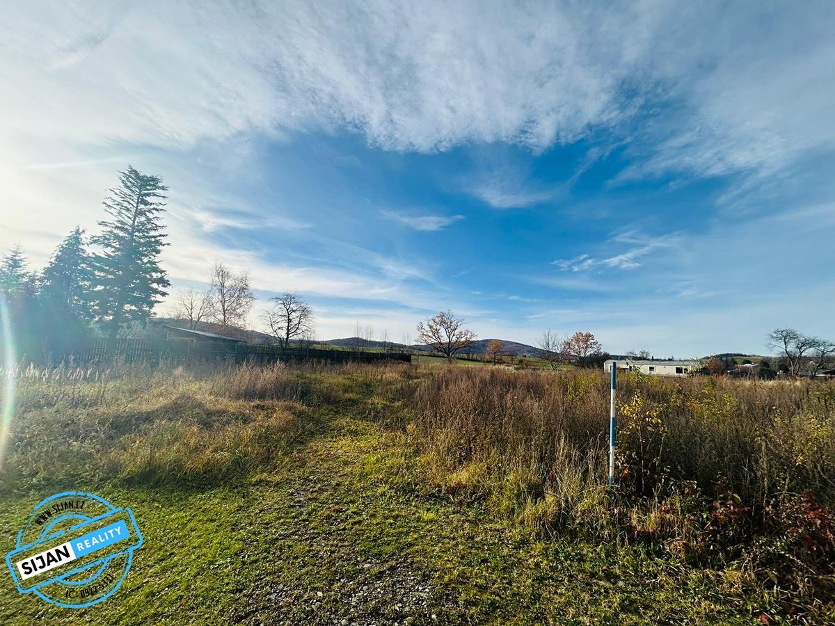 Prodej stavebního pozemku 1889 m² – fotografie 3