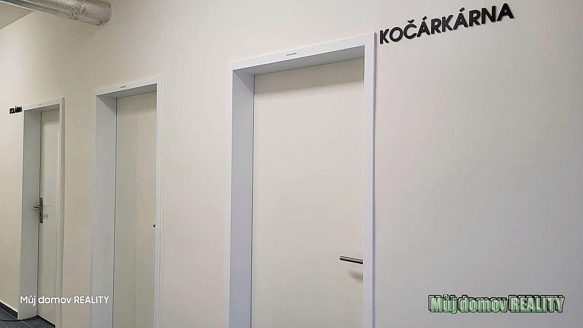 Pronájem bytu 1+kk 22 m², Praha – fotka 1 z 3