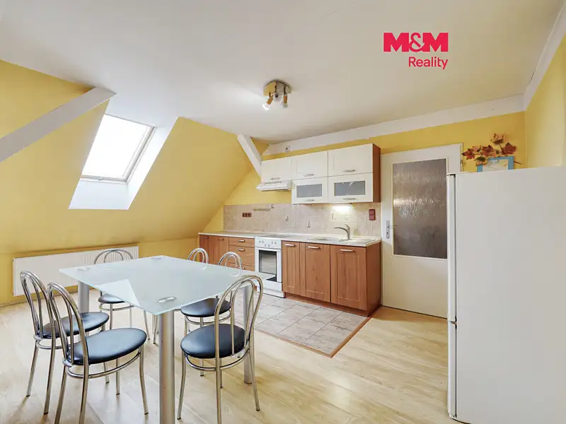 Prodej rodinného domu 152 m², pozemek 386 m², Bohy – náhled fotky 1